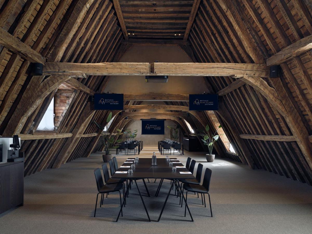 Botanic Sanctuary Antwerp - The Leading Hotels Of The World Экстерьер фото The interior of the attic
