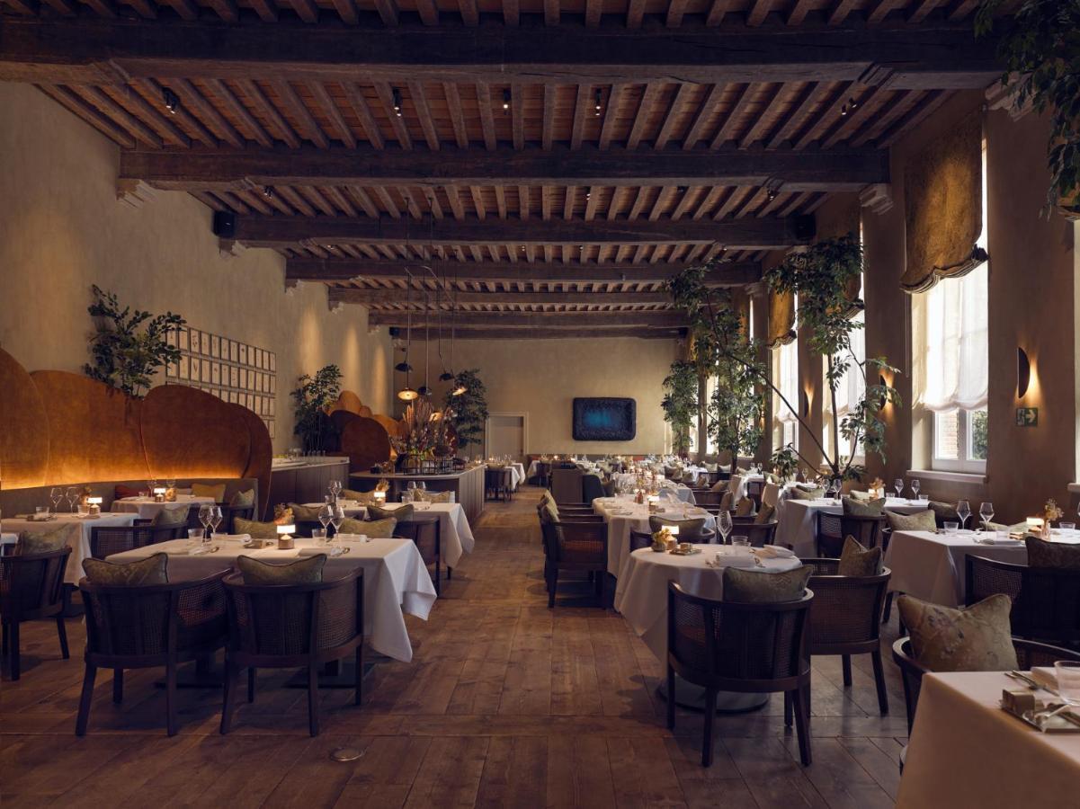 Botanic Sanctuary Antwerp - The Leading Hotels Of The World Экстерьер фото Interior of the restaurant
