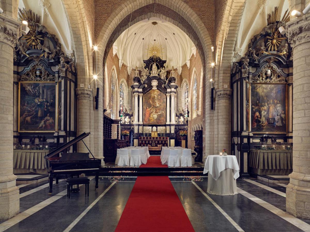 Botanic Sanctuary Antwerp - The Leading Hotels Of The World Экстерьер фото The interior of the church