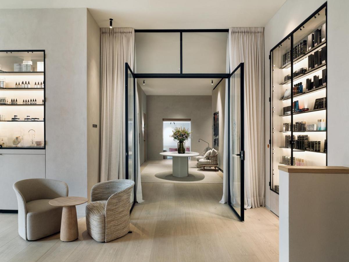 Botanic Sanctuary Antwerp - The Leading Hotels Of The World Экстерьер фото The interior of the spa at The Dorchester