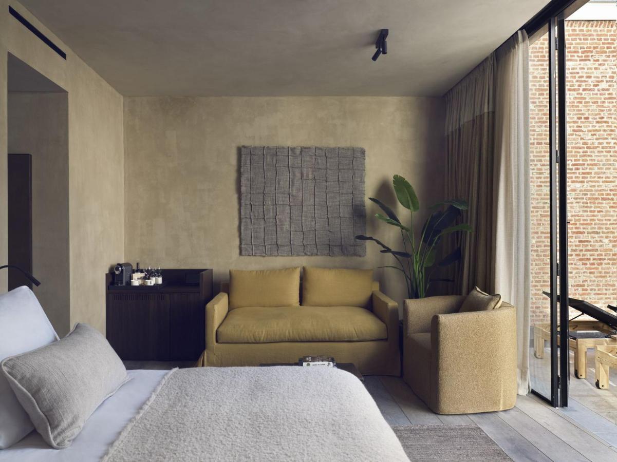 Botanic Sanctuary Antwerp - The Leading Hotels Of The World Экстерьер фото A room at the hotel