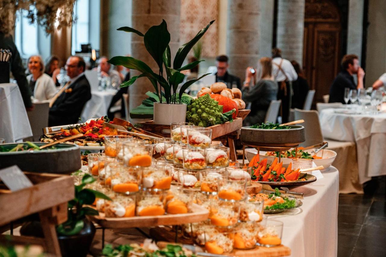 Botanic Sanctuary Antwerp - The Leading Hotels Of The World Экстерьер фото A buffet at a wedding reception
