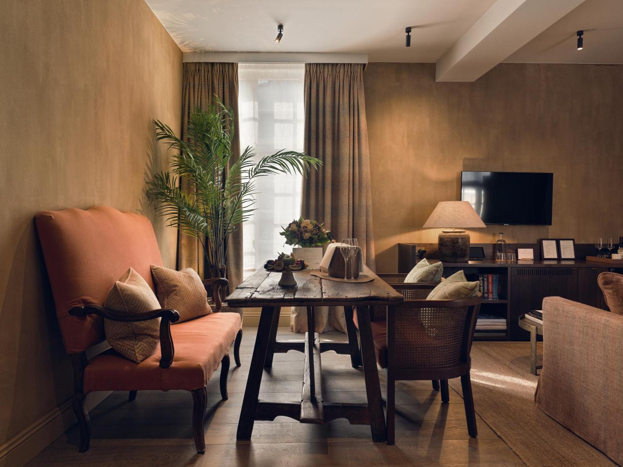 Botanic Sanctuary Antwerp - The Leading Hotels Of The World Экстерьер фото The Library at The Ivy Collection