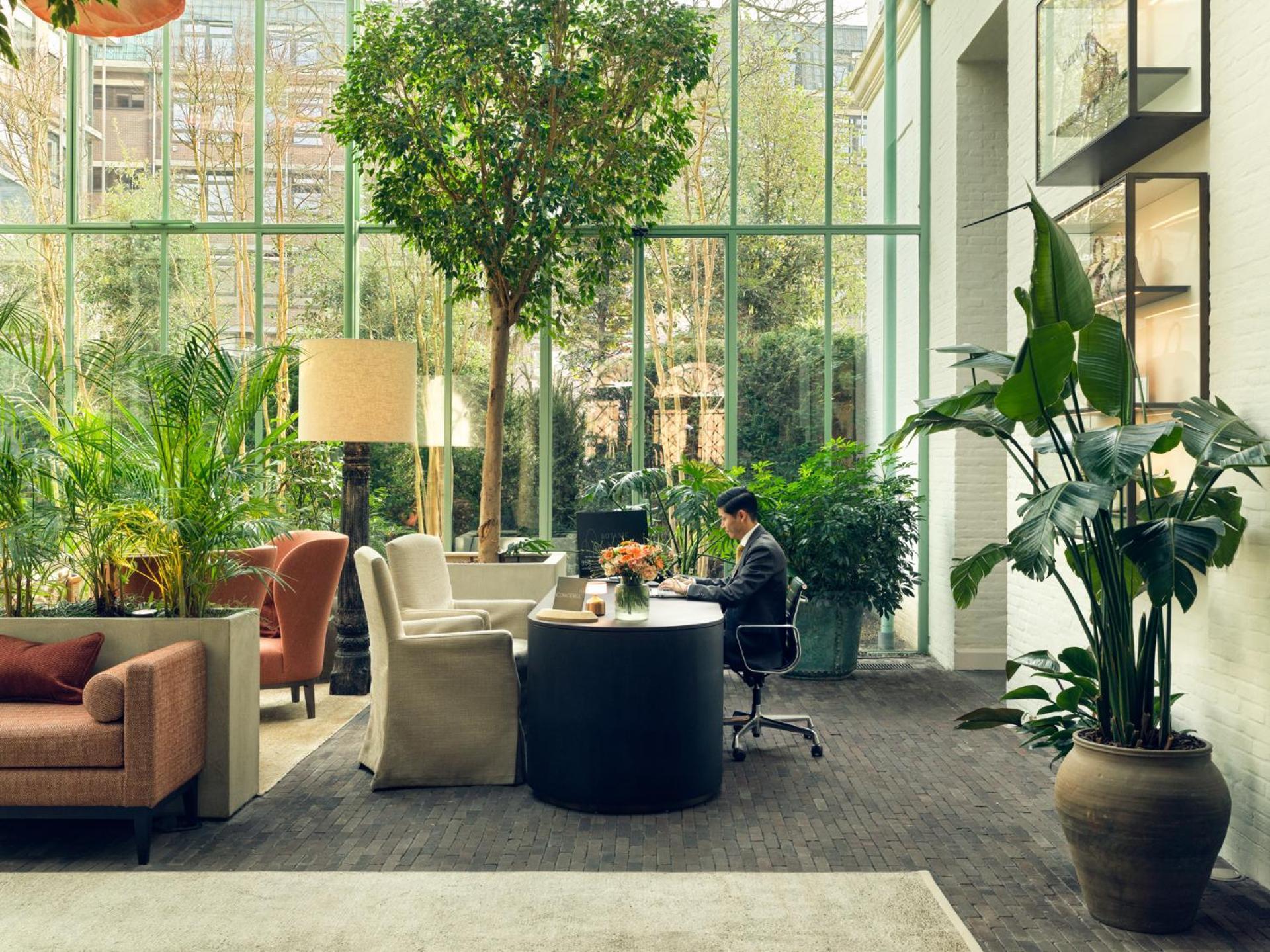 Botanic Sanctuary Antwerp - The Leading Hotels Of The World Экстерьер фото The lobby of the hotel