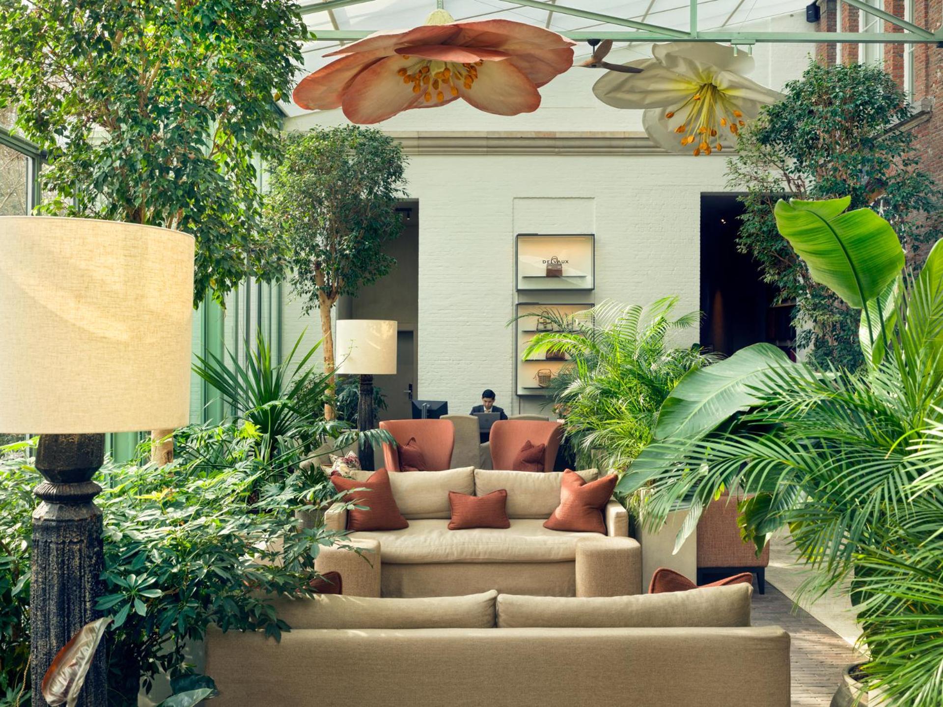 Botanic Sanctuary Antwerp - The Leading Hotels Of The World Экстерьер фото The conservatory at The Ivy Hotel