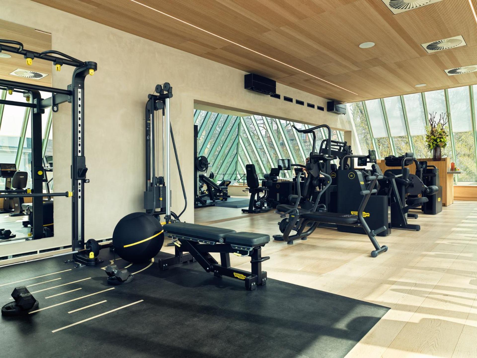 Botanic Sanctuary Antwerp - The Leading Hotels Of The World Экстерьер фото The gym at the 108